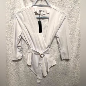 Classic white top NEW